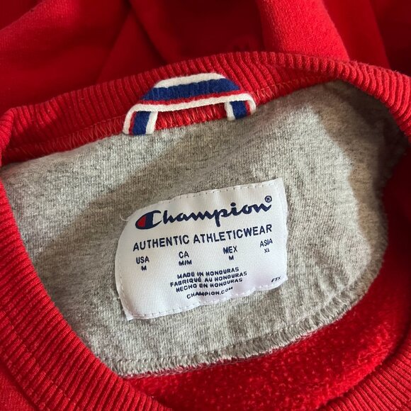 Champion Red Crewneck Sweatshirt Size Medium - Picture 6 of 6